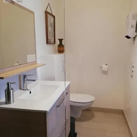 33 Ter Bon Pied A Terre * La Rochelle (Charente-Maritime)
